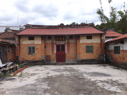 三坑老街を抜けた所